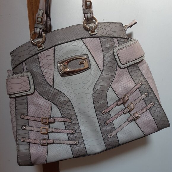 Guess Large Handbag with matching Wallet - Picture 1 of 16